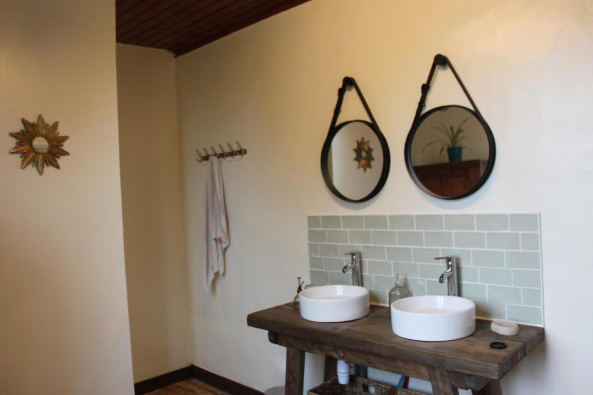 Auberge De La Croix Du Maupas Capelle-les-Grands Ngoại thất bức ảnh